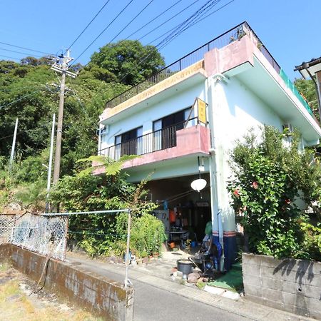 Minshuku Satomachi Guest House Yakushima  Bagian luar foto