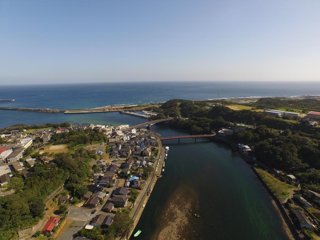Minshuku Satomachi Guest House Yakushima  Bagian luar foto